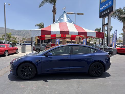 Used 2021 Tesla Model 3 Long Range AWD/4WD image 5