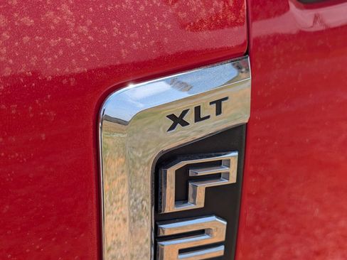 Used 2019 Ford F250 XLT image 7