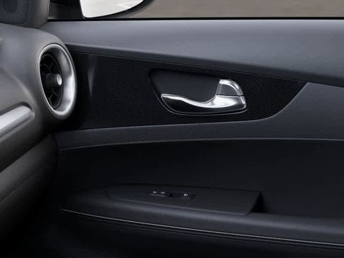 New 2024 Kia Forte GT-Line w/ GT-Line Premium Package image 25