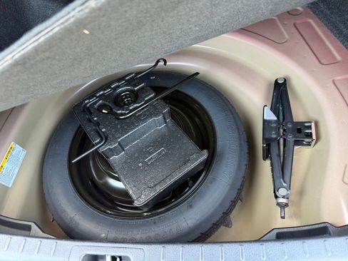 Certified 2019 Toyota Corolla LE w/ Carpet Mat Package (TMS) FWD image 10
