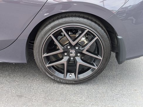 Used 2024 Honda Civic Sport Touring image 9