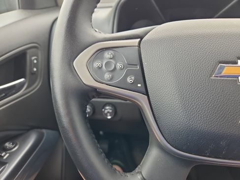 Used 2019 Chevrolet Colorado Z71 AWD/4WD image 18