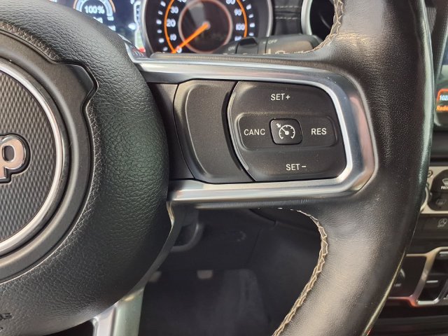 Used 2019 Jeep Wrangler Unlimited Sahara AWD/4WD image 10