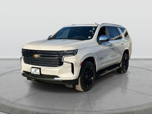 Used 2022 Chevrolet Tahoe Premier w/ Premium Package image 3
