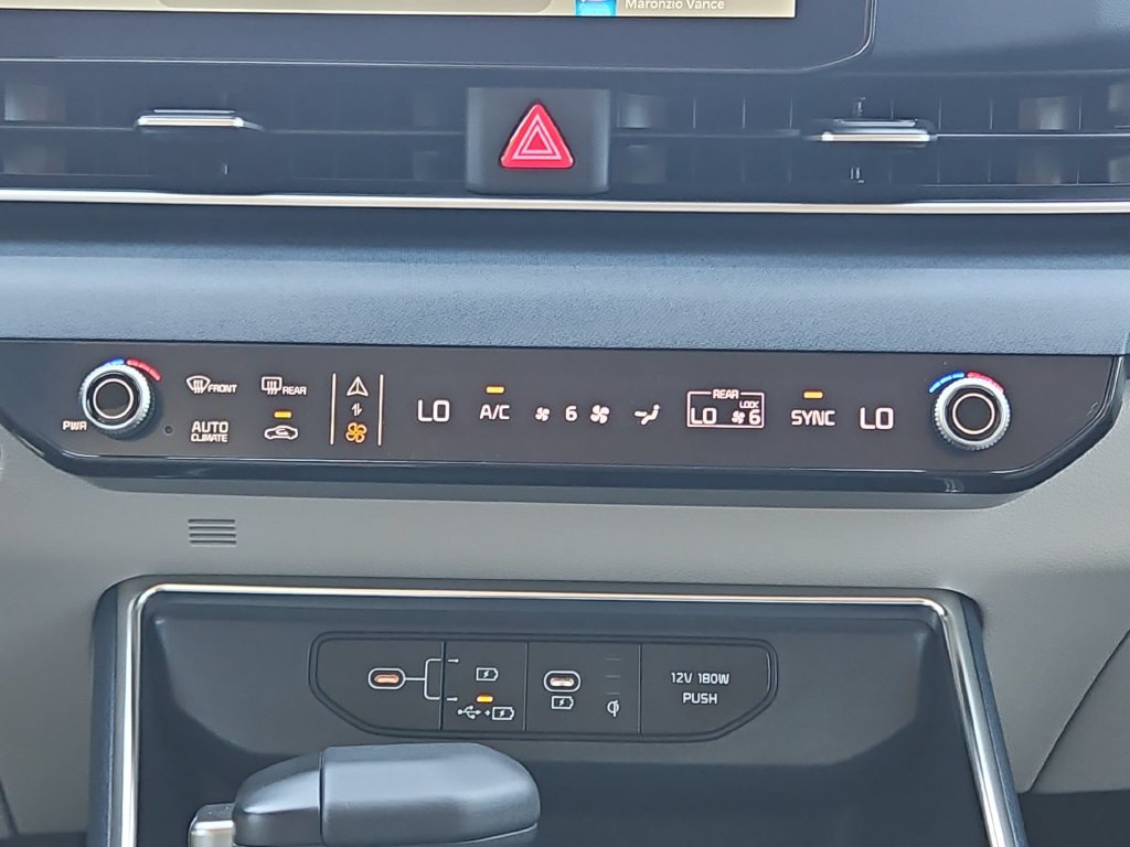 Used 2025 Kia Carnival SX FWD image 20