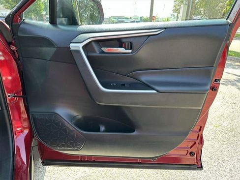 Certified 2020 Toyota RAV4 XLE Premium AWD/4WD image 14