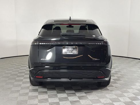 Used 2025 Nissan Ariya AWD image 4