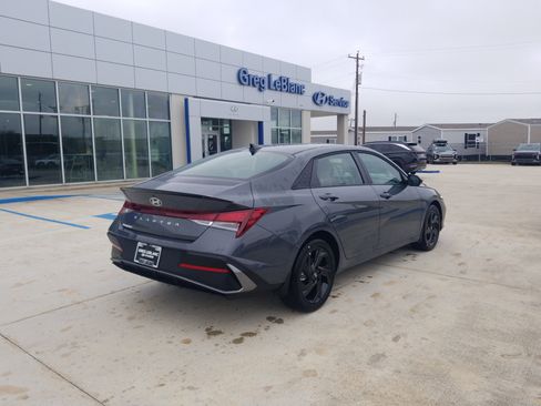 New 2026 Hyundai Elantra Sport FWD image 7