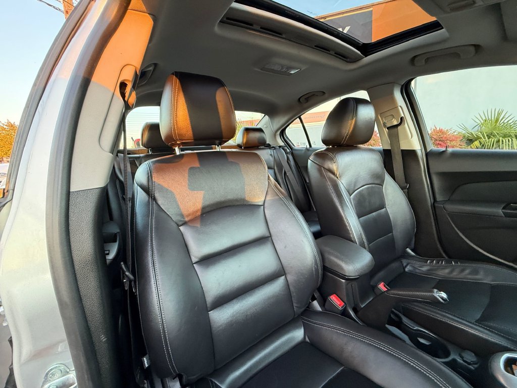 Used 2014 Chevrolet Cruze LTZ FWD image 36
