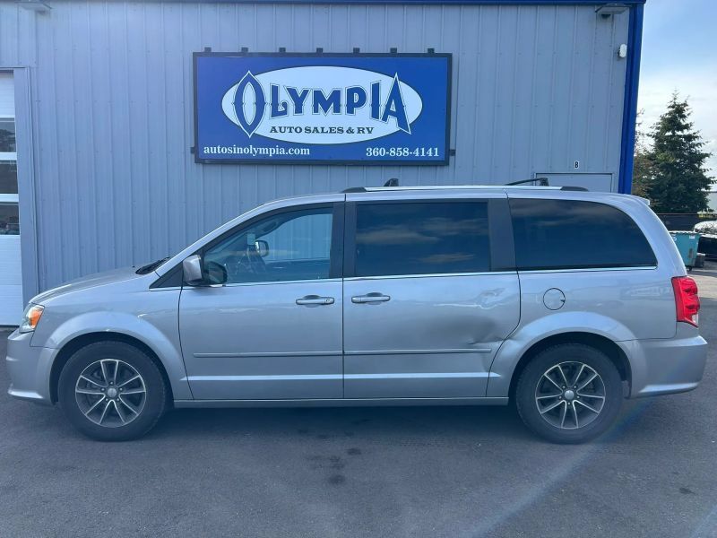 Used 2017 Dodge Grand Caravan SXT FWD image 1