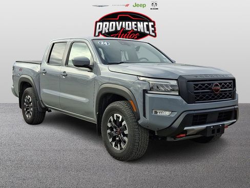 Used 2024 Nissan Frontier PRO-4X w/ Technology Package image 1