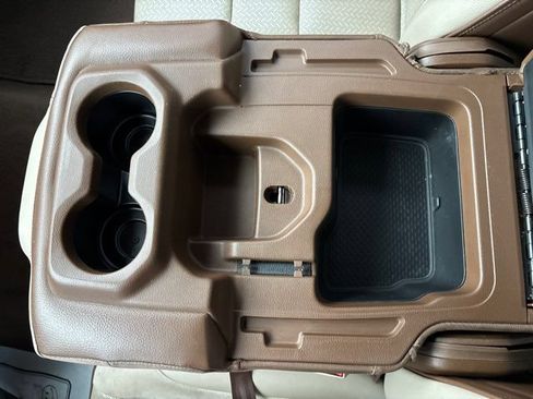 Used 2019 RAM 1500 Laramie AWD/4WD image 42