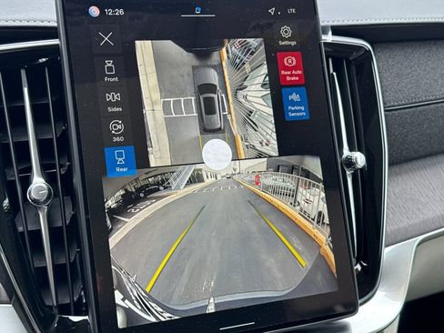 New 2026 Volvo XC90 T8 Ultra w/ Protection Package Premier image 20