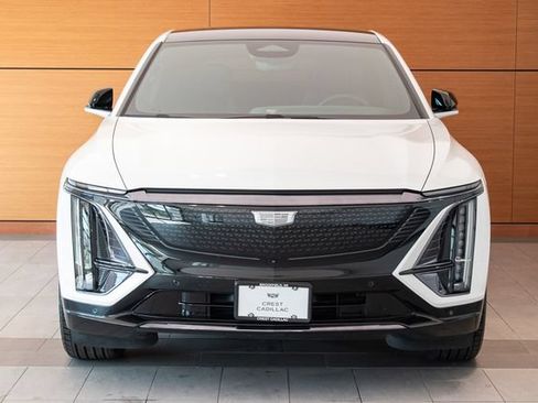 Used 2025 Cadillac Lyriq Sport w/ LPO, Floor Liner Package AWD/4WD image 2