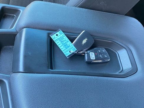 Used 2022 Chevrolet Silverado 1500 Custom image 25