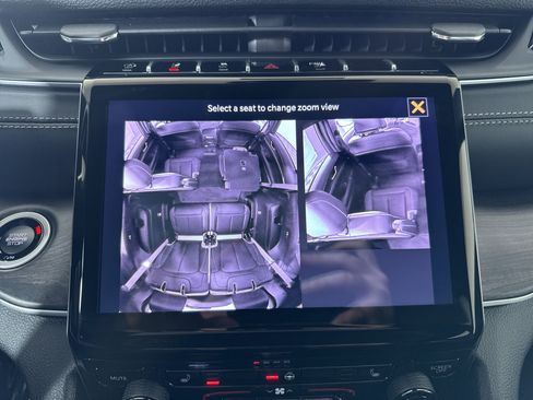 New 2025 Jeep Grand Cherokee L Limited w/ Black Appearance Package image 18