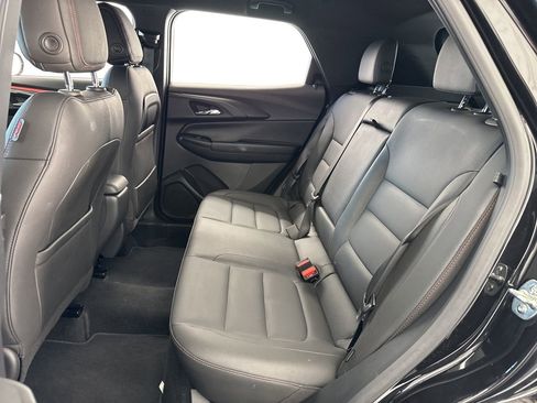 Used 2025 Chevrolet TrailBlazer RS w/ Driver Confidence Package image 35