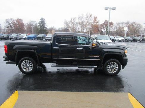 Used 2018 GMC Sierra 2500 Denali image 6