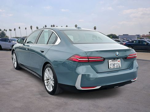 Used 2025 BMW 530i RWD image 7