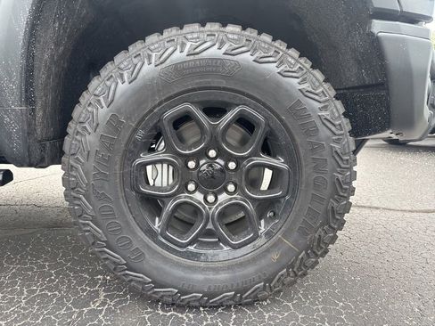 New 2026 Chevrolet Silverado 1500 ZR2 AWD/4WD image 9