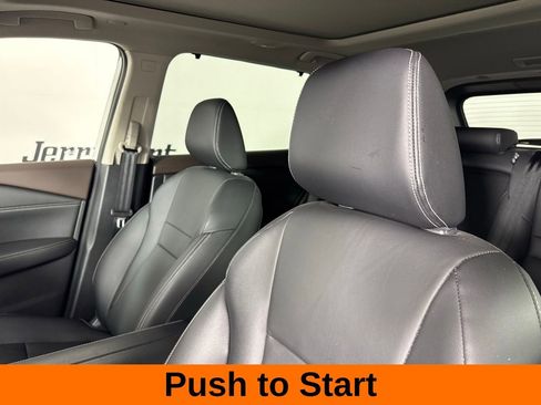 Used 2023 Nissan Rogue SL w/ SL Premium Package image 12