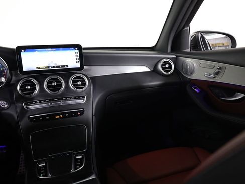 Used 2020 Mercedes-Benz GLC 300 4MATIC image 51