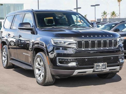 Used 2022 Jeep Wagoneer Series II image 3