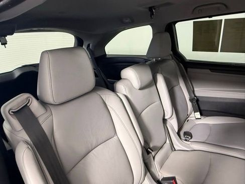 Used 2022 Honda Odyssey EX-L image 41