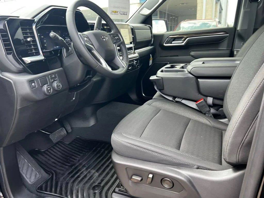 New 2026 Chevrolet Silverado 1500 RST RWD image 25