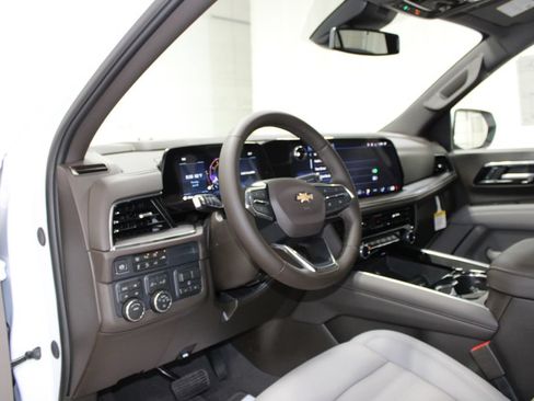 New 2026 Chevrolet Tahoe LT w/ Comfort Package AWD/4WD image 19