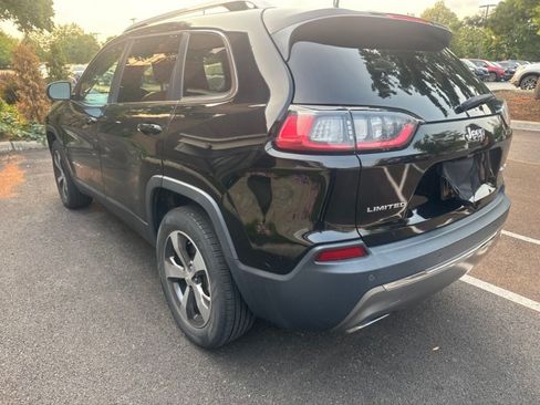 Used 2019 Jeep Cherokee Limited AWD/4WD image 3