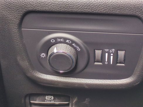 New 2026 Jeep Grand Cherokee Altitude image 31