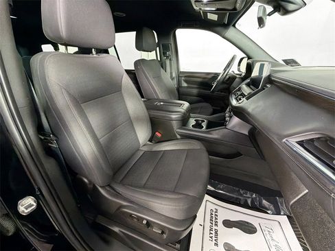 Used 2021 GMC Yukon XL SLE image 25