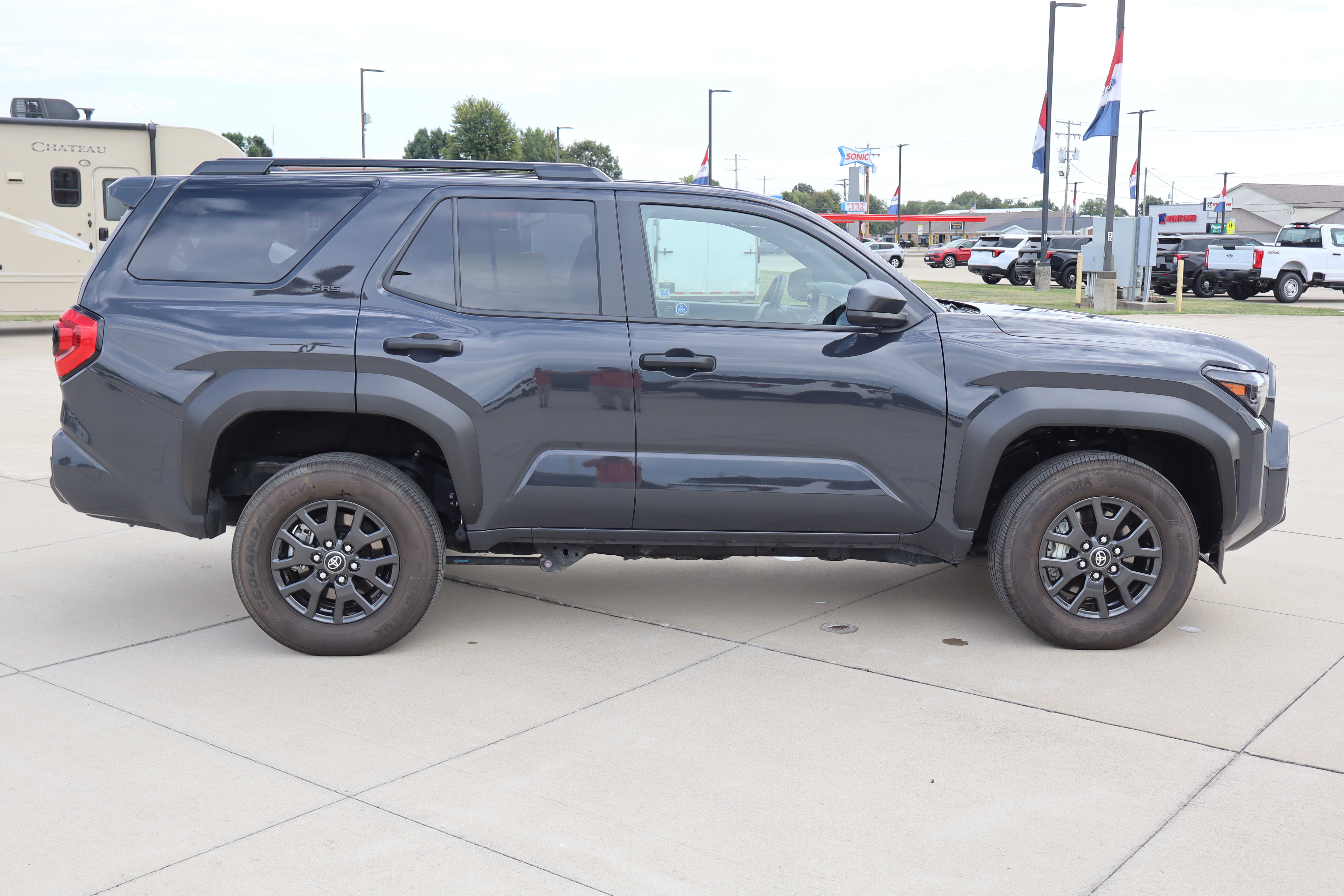 Used 2026 Toyota 4Runner SR5 AWD/4WD image 4