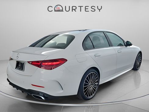 Used 2024 Mercedes-Benz C 300 Sedan image 3