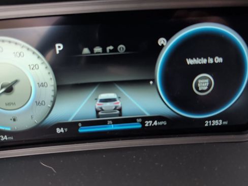 Used 2022 Hyundai Kona Limited FWD image 9