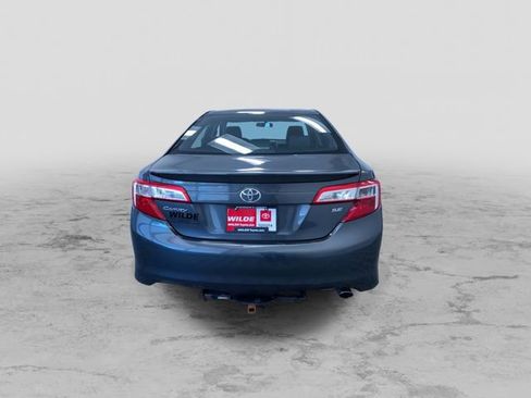 Used 2012 Toyota Camry SE w/ Preferred Accessory Pkg FWD image 9