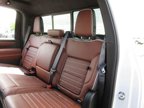 Certified 2025 GMC Sierra 2500 Denali Ultimate AWD/4WD image 26