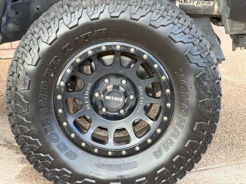 Used 2019 Toyota Tacoma TRD Off-Road image 37