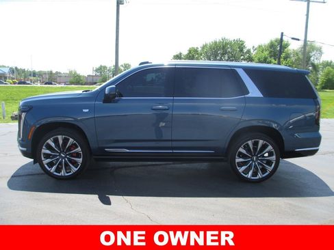 Used 2025 Cadillac Escalade Premium Luxury w/ Touring Package AWD/4WD image 8