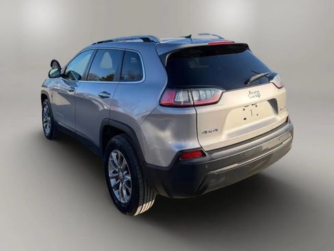 Used 2019 Jeep Cherokee Latitude Plus w/ Cold Weather Group AWD/4WD image 6