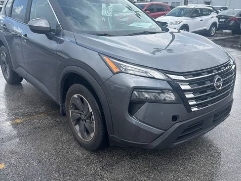 Certified 2026 Nissan Rogue SV w/ SV Premium Package FWD image 3