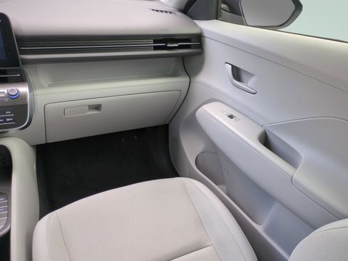 Certified 2024 Hyundai Kona SEL FWD image 21
