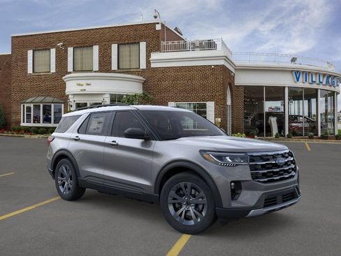 New 2026 Ford Explorer Active w/ Active Comfort Package AWD/4WD image 7