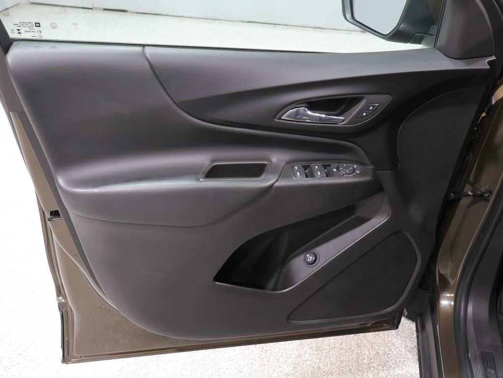 Used 2024 Chevrolet Equinox LT w/ LPO, Floor Liner Package FWD image 13