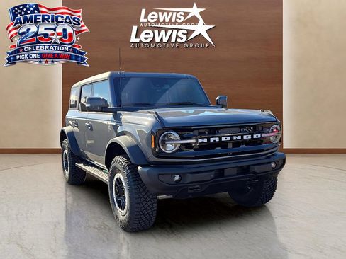 Used 2024 Ford Bronco Outer Banks w/ Sasquatch Package AWD/4WD image 1