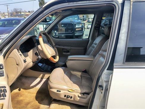 Used 1998 Ford Explorer 4WD 4-Door image 15