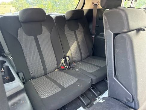 Used 2022 Kia Sorento LX AWD/4WD image 7