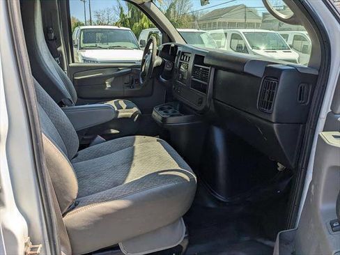 Used 2013 Chevrolet Express 2500 w/ Power Package RWD image 14
