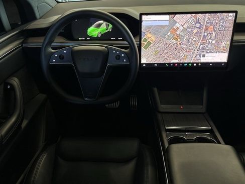 Used 2024 Tesla Model X image 18